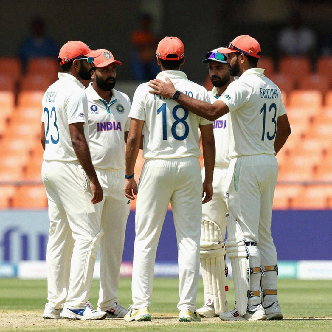 240 रन और नौ विकेट बाकी: एडिलेड में दक्षिण ऑस्ट्रेलिया की असली परीक्षा रन-रेट नहीं, 80 ओवर का संयम है 240 रन और नौ विकेट बाकी: एडिलेड में दक्षिण ऑस्ट्रेलिया की असली परीक्षा रन-रेट नहीं, 80 ओवर का संयम है