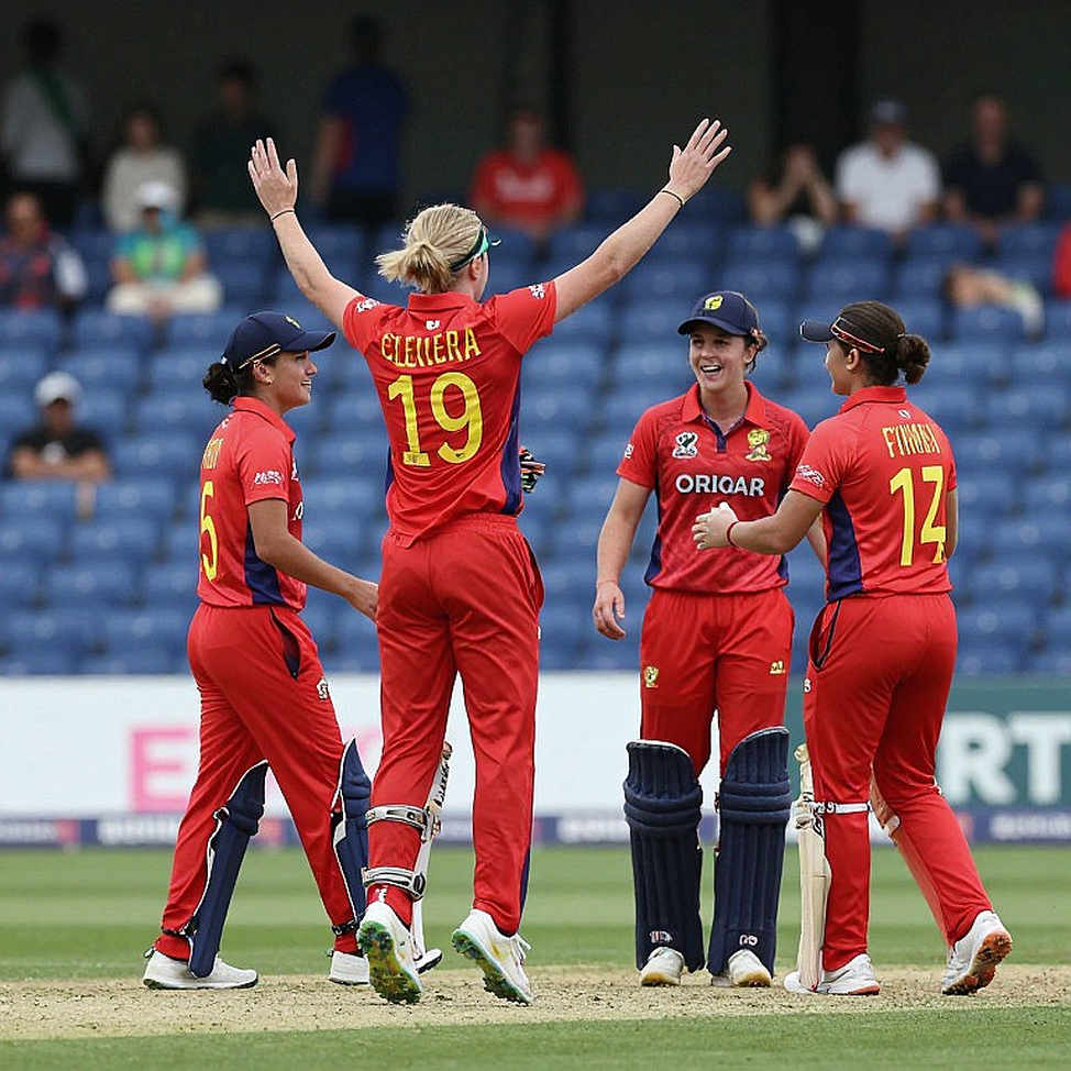 Four 400-Plus Totals in One Day: In the NCL, the Pitches Made the Runs, Not the Batters Four 400-Plus Totals in One Day: In the NCL, the Pitches Made the Runs, Not the Batters